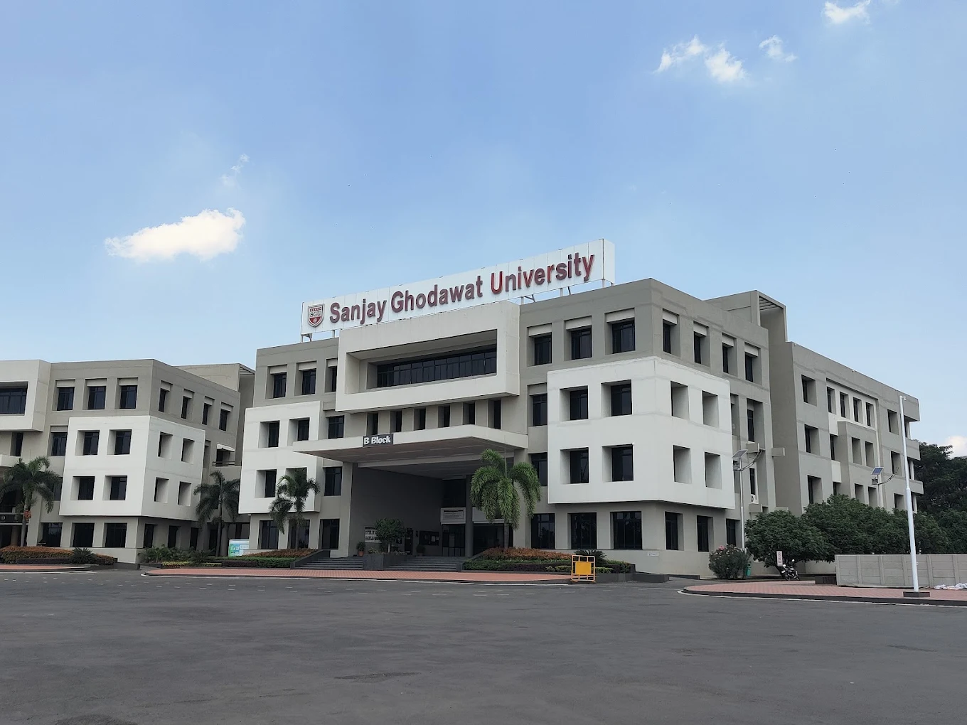 Sanjay Ghodawat University